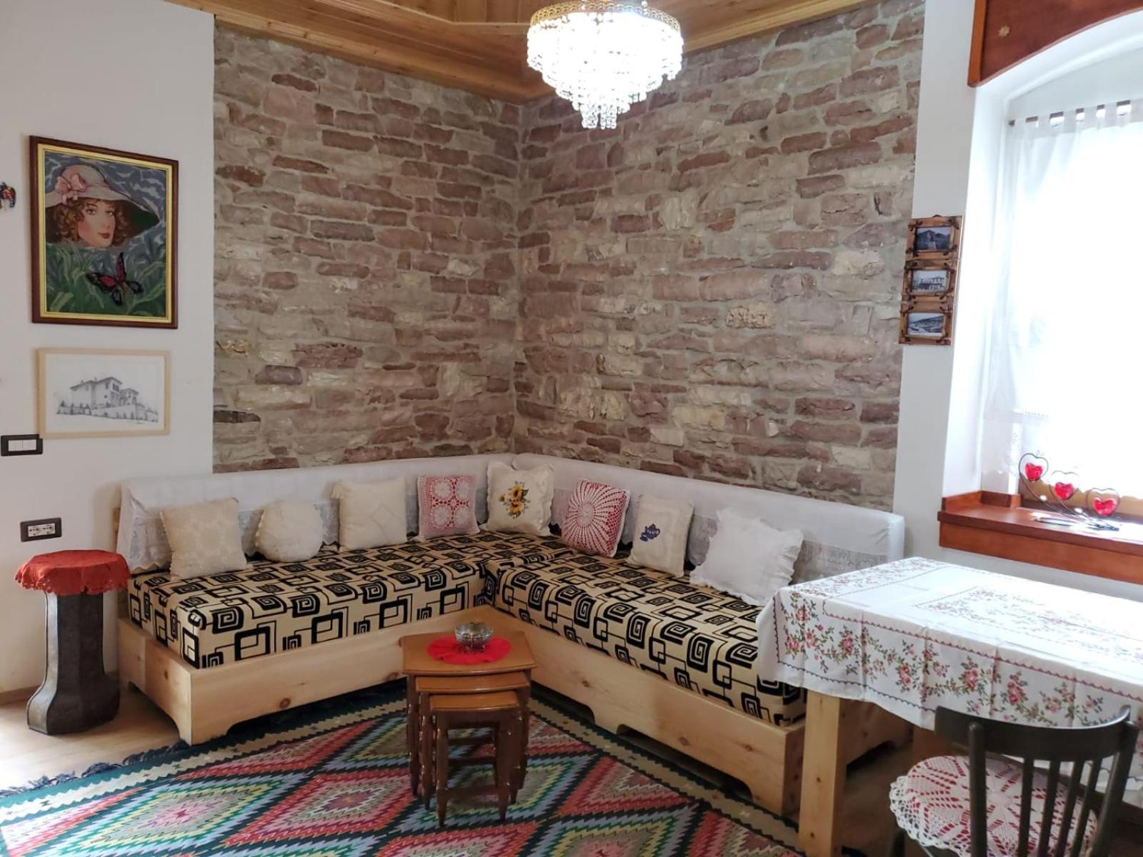 Villaer Aria Gjirokastër